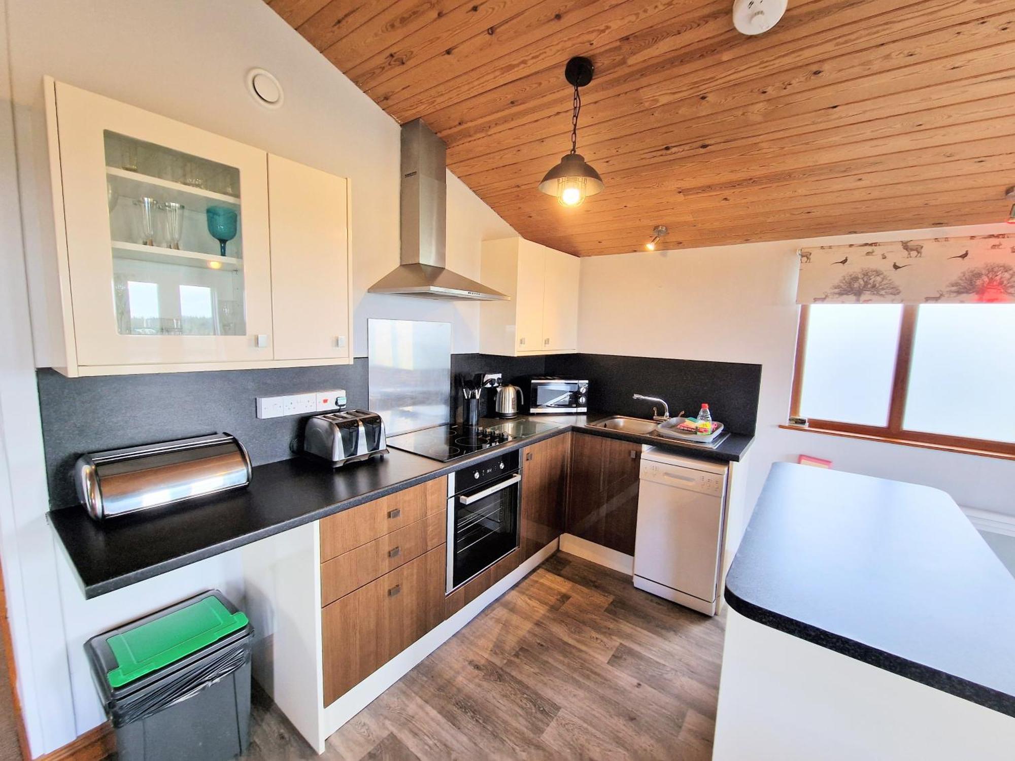 فيلا Ochil 8 With Private Hot Tub - Fife - Loch Leven - Lomond Hills Kelty المظهر الخارجي الصورة