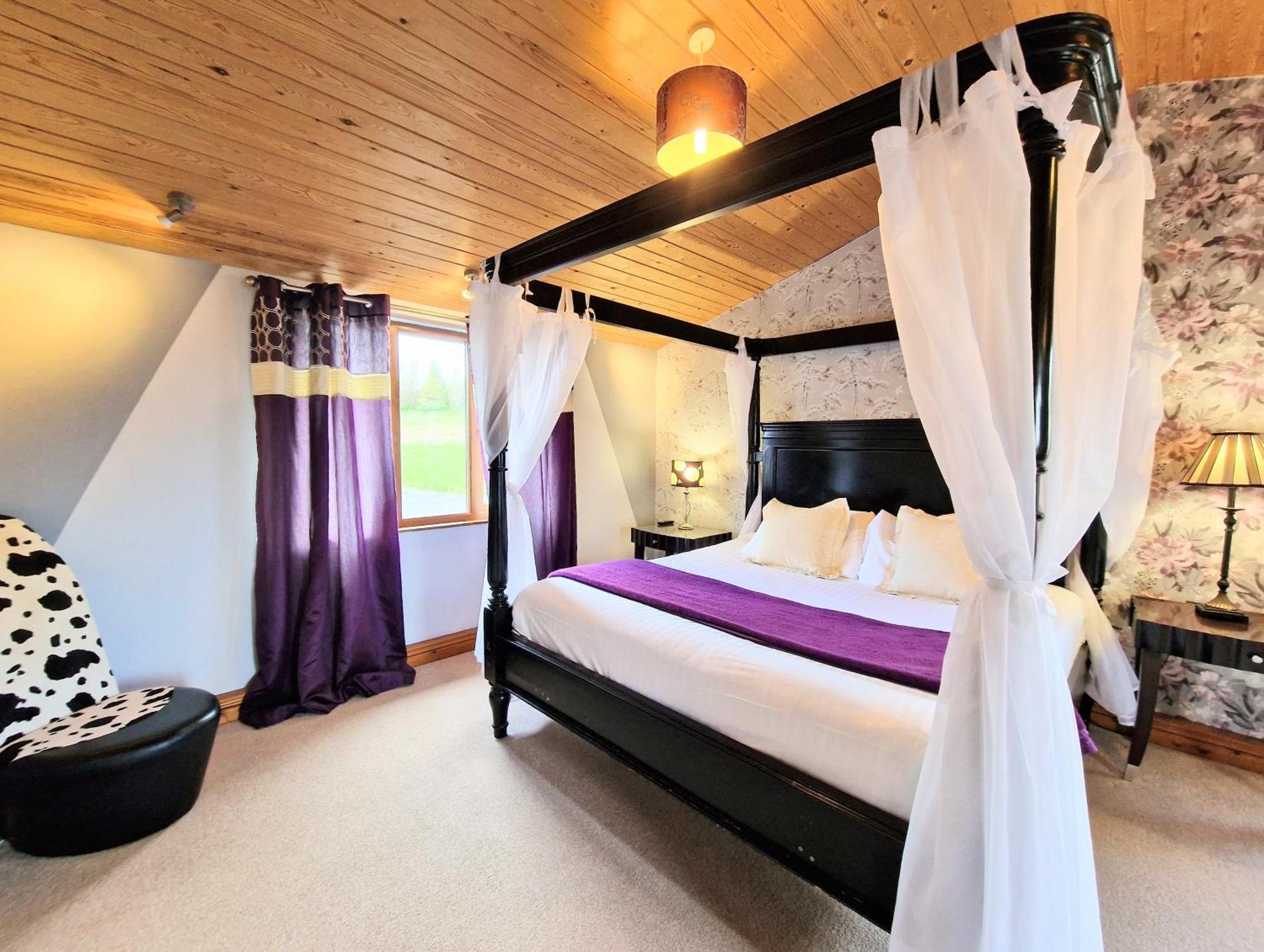 فيلا Ochil 8 With Private Hot Tub - Fife - Loch Leven - Lomond Hills Kelty المظهر الخارجي الصورة