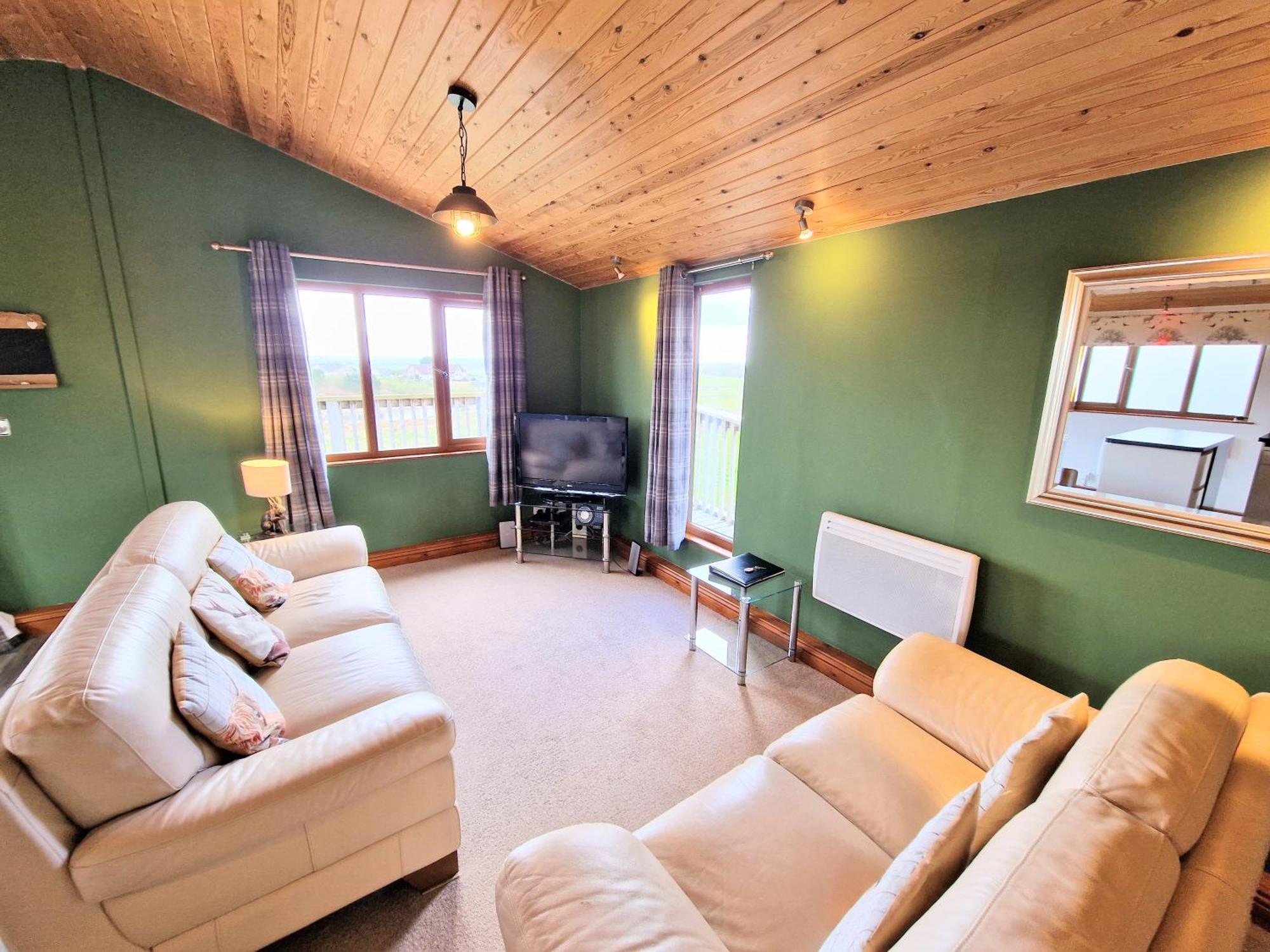 فيلا Ochil 8 With Private Hot Tub - Fife - Loch Leven - Lomond Hills Kelty المظهر الخارجي الصورة
