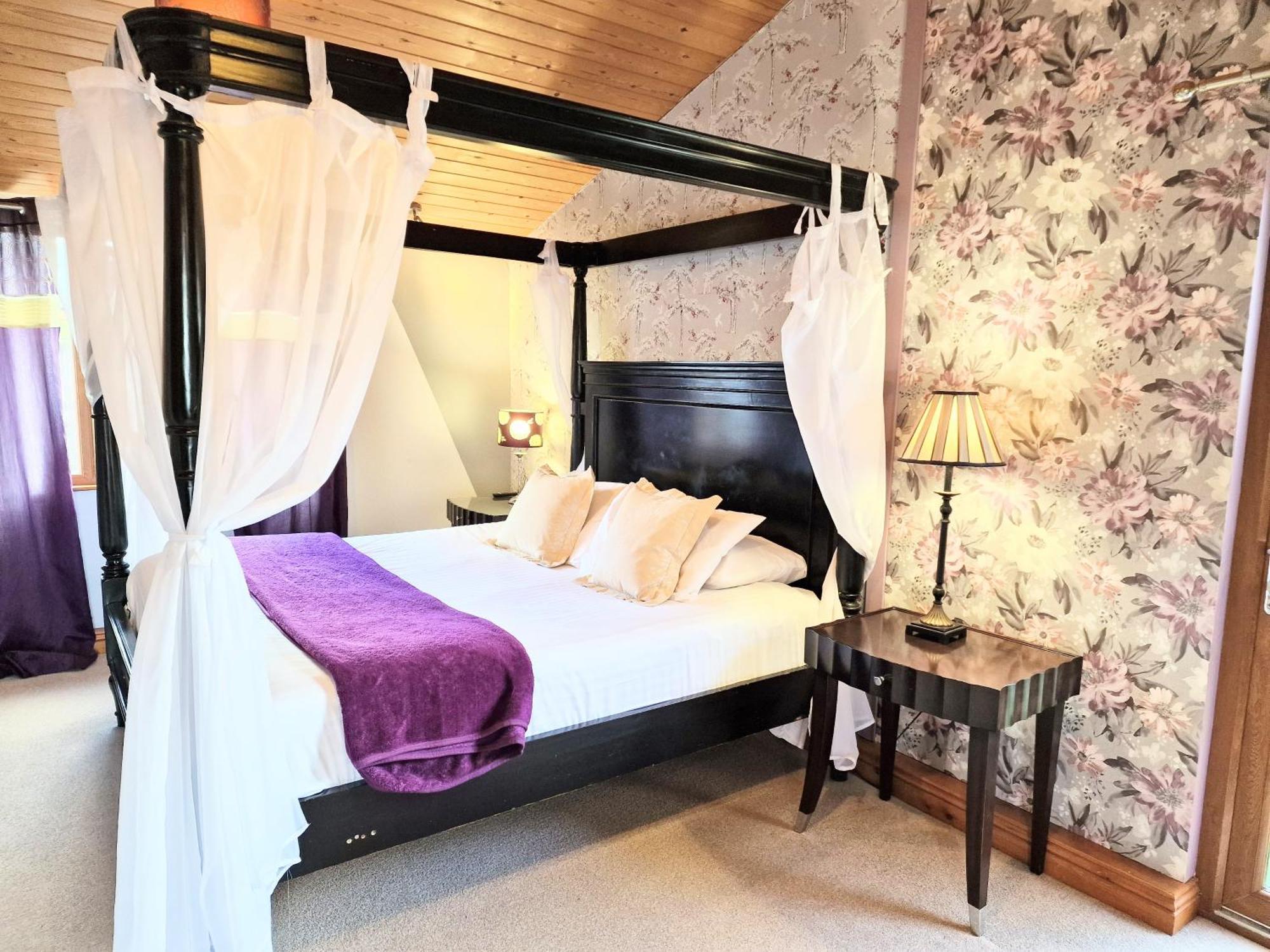 فيلا Ochil 8 With Private Hot Tub - Fife - Loch Leven - Lomond Hills Kelty المظهر الخارجي الصورة