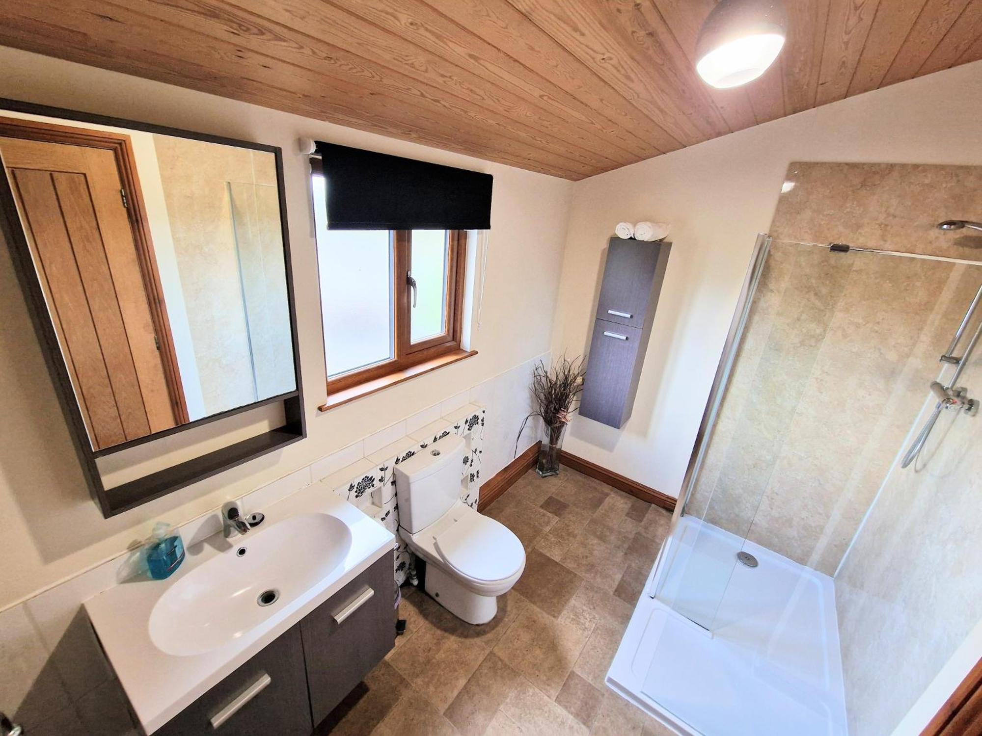 فيلا Ochil 8 With Private Hot Tub - Fife - Loch Leven - Lomond Hills Kelty المظهر الخارجي الصورة